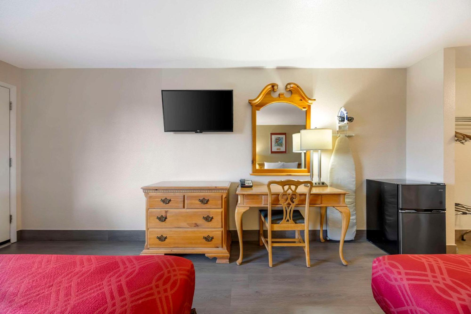 Rodeway Inn Albany Zewnętrze zdjęcie