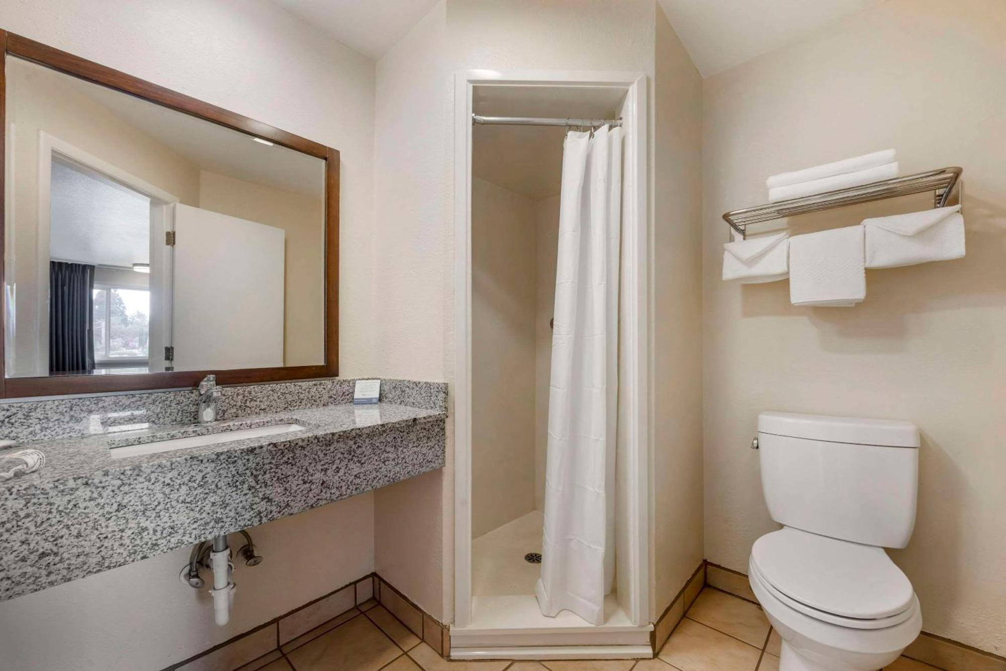 Rodeway Inn Albany Zewnętrze zdjęcie