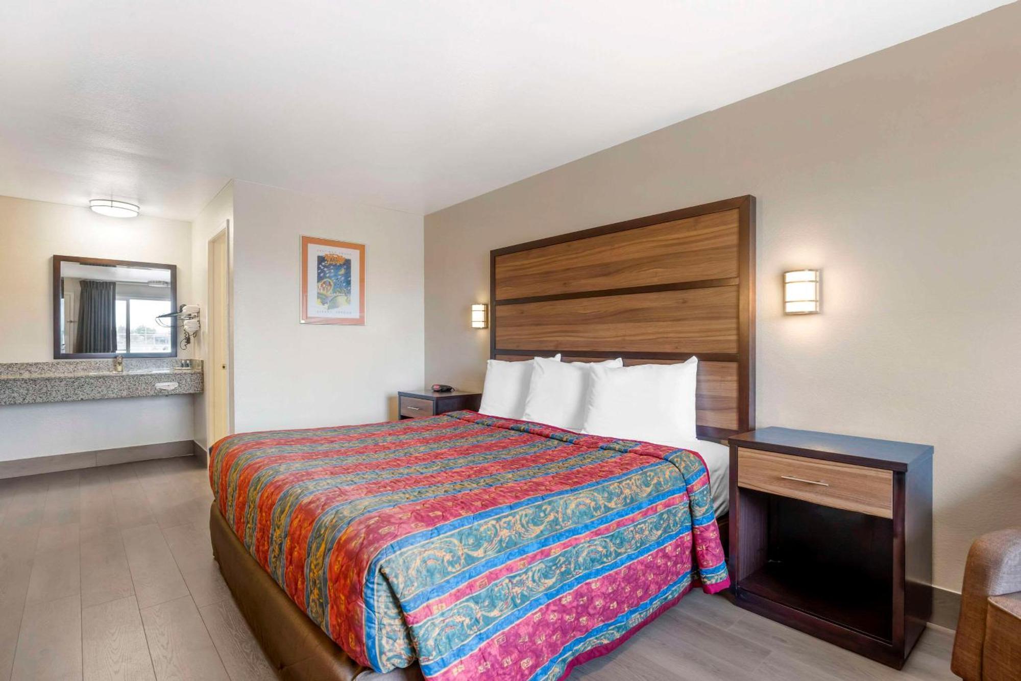 Rodeway Inn Albany Zewnętrze zdjęcie